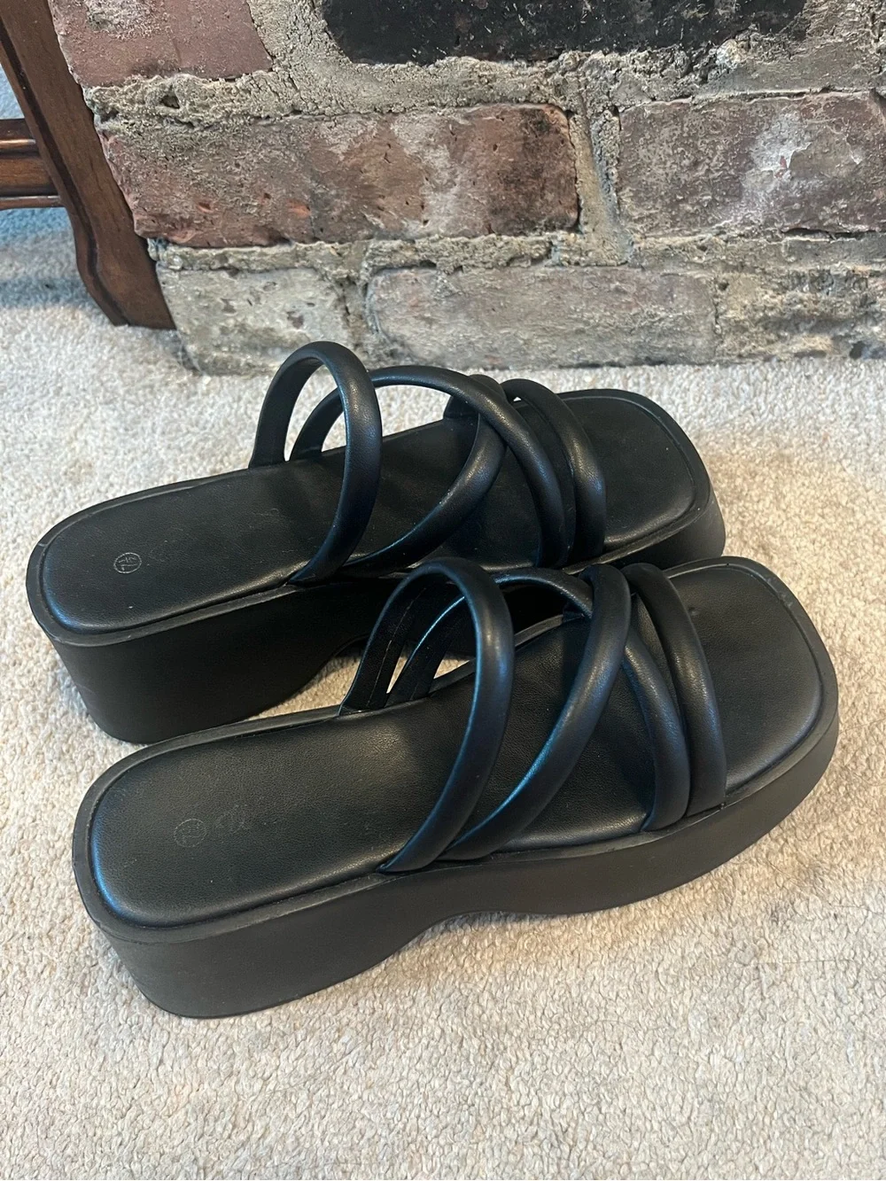 Amazing Lace Black Chunky Platform Strappy Slip On Sandals